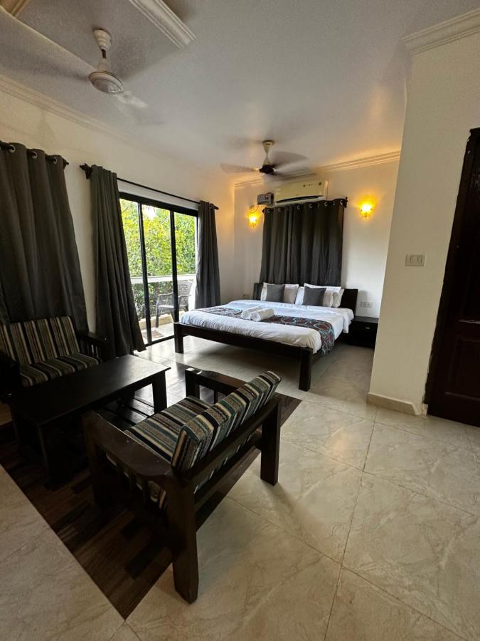 Sunshine Hotel *